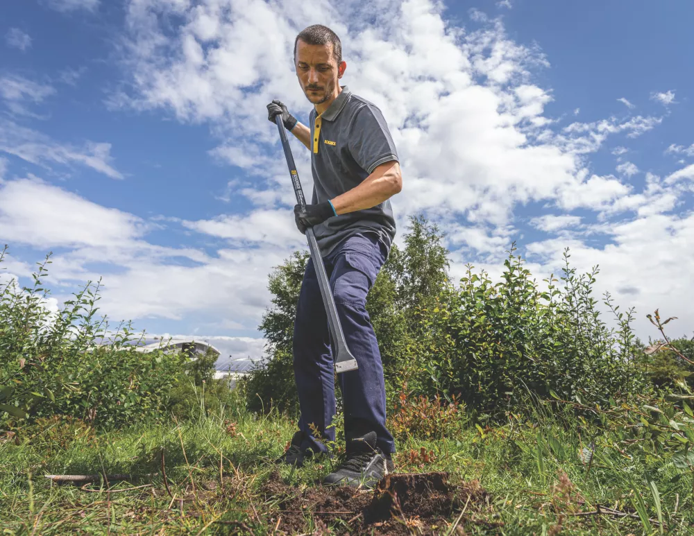Roughneck 14lb Chisel & Point Digging Bar 50mm X 1520mm 8 Roughneck 14lb Chisel & Point Digging Bar 50mm X 1520mm - Image 6