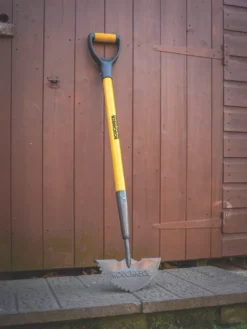 Roughneck Edging Head Sharp Edge Lawn Edging Iron -Garden Tools 522KG A3