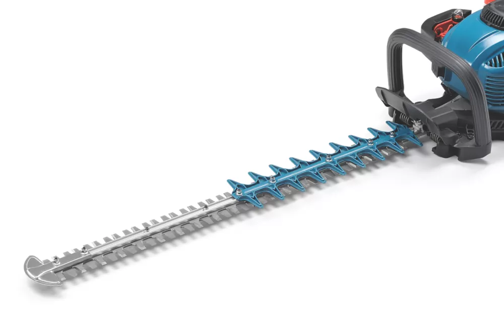 Erbauer EHTP22 69cm 22.2cc Hedge Trimmer 4 Erbauer EHTP22 69cm 22.2cc Hedge Trimmer - Image 2