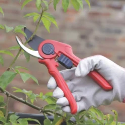 Spear & Jackson Bypass Razorsharp Active Secateurs 8 1/4" (210mm) -Garden Tools 724KG A2