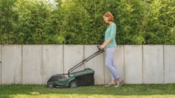 Bosch UniversalRotak 36-550 36V 1 X 4.0Ah Li-Ion Brushless Cordless 36cm Lawn Mower -Garden Tools 727PR A3