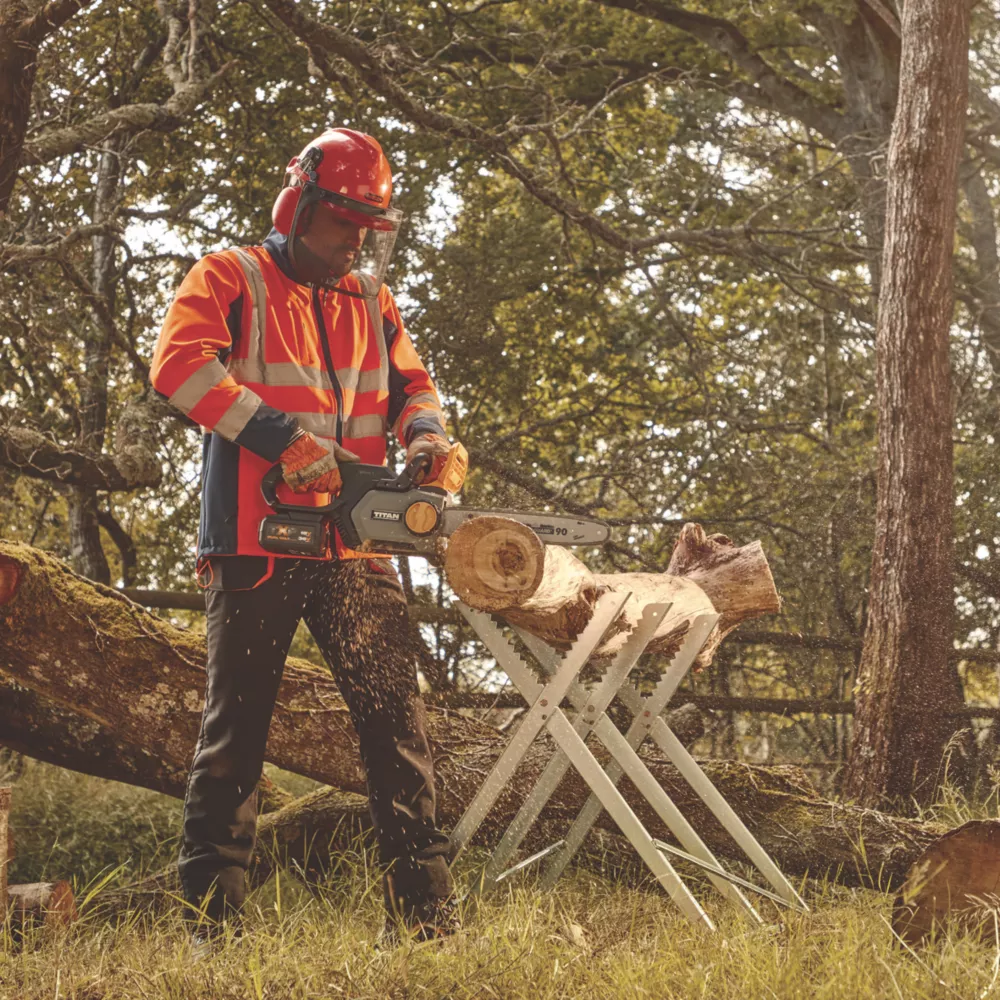 Titan TTT933CHN 36V 1 X 4.0Ah Li-Ion TXP Brushless Cordless 30cm Chainsaw 10 Titan TTT933CHN 36V 1 X 4.0Ah Li-Ion TXP Brushless Cordless 30cm Chainsaw - Image 8