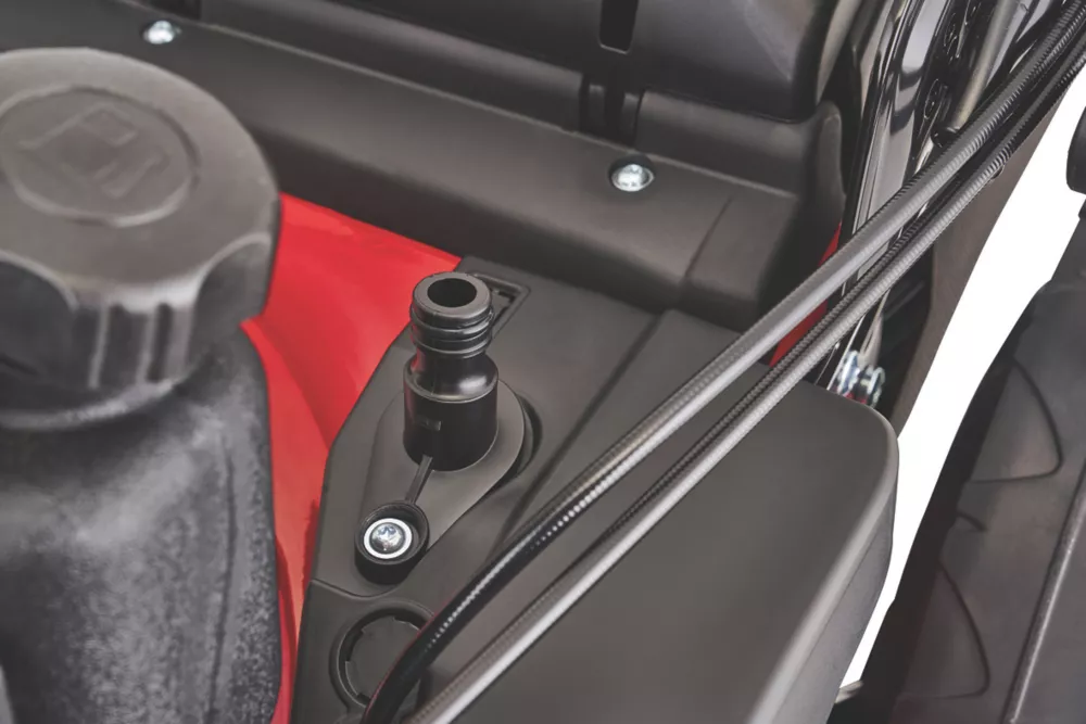 Mountfield HW531 PD 53cm 196cc Self-Propelled Rotary Petrol Lawn Mower 6 Mountfield HW531 PD 53cm 196cc Self-Propelled Rotary Petrol Lawn Mower - Image 4