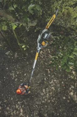 DeWalt DCMPS567N 18V Li-Ion XR Brushless Cordless 20cm Pole Saw - Bare -Garden Tools 940JT A4