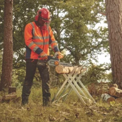 Titan TTI932CHN 18V 1 X 5.0Ah Li-Ion TXP Cordless 25cm Chainsaw -Garden Tools 968XF A6